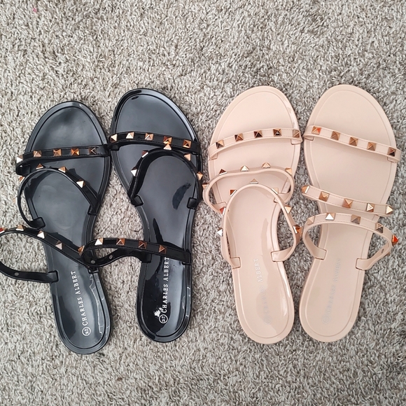 Studded sandals - Picture 1 of 6